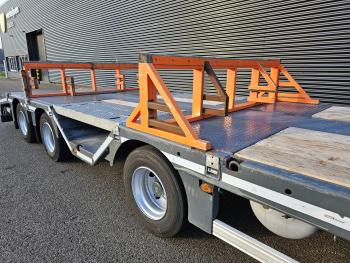 F-S43-1AAF / EXTENDABLE / WHEEL WELL / RADMULDEN